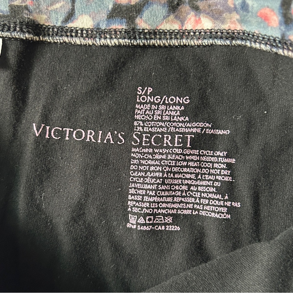 Victoria’s Secret fold over yoga pants - Picture 3 of 6